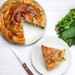 Quiche au thon et salade : un duo parfait pour un dîner léger !
